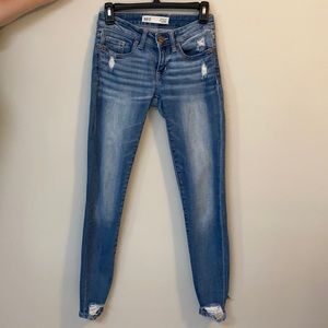 Buckle-Stella size 24